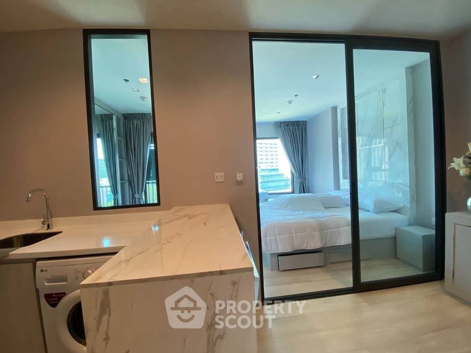 picture 1-BR Condo at Life One Wireless near BTS Phloen Chit (ID 2698299) - 2/5