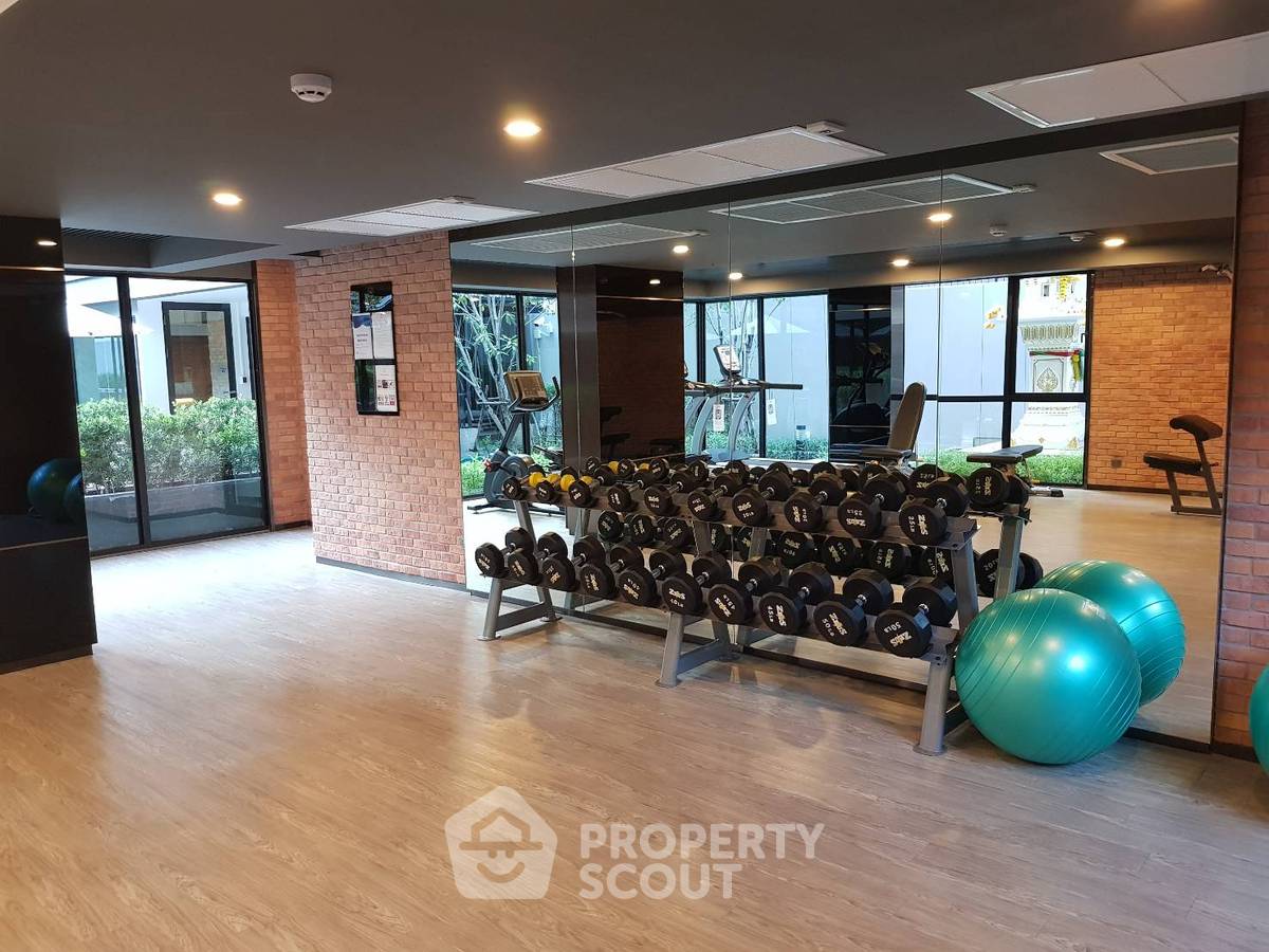 picture 3-BR Condo at Na Vara Residence near BTS Chit Lom (ID 2731669) - 26/28