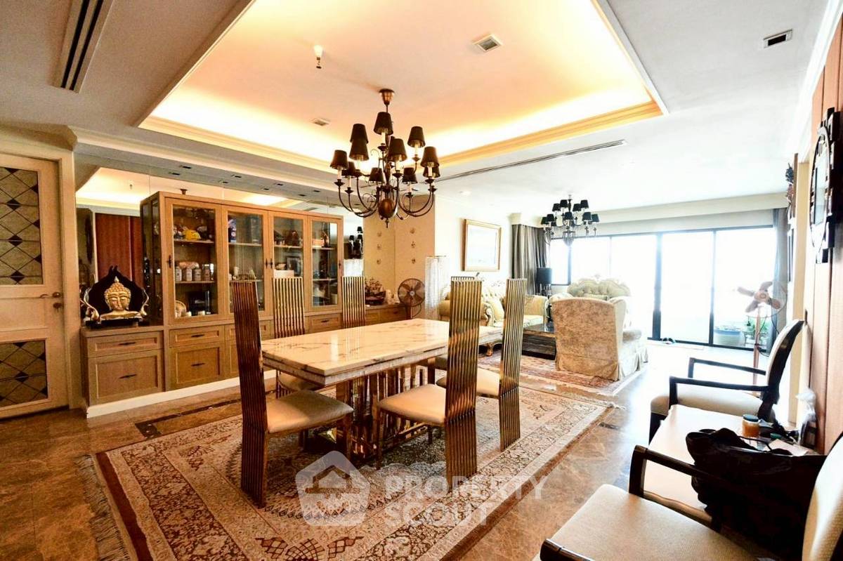 picture 3-BR Condo at Sathorn Gardens near MRT Si Lom (ID 2827925) - 8/26
