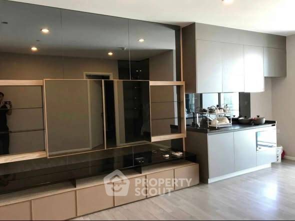 รูป คอนโด 1-ห้องนอน ที่ เดอะ รูม สุขุมวิท 69 ใกล้ BTS พระโขนง (ID 2472375) - รูปที่ 4/5