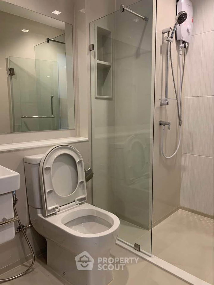 picture Studio Condo at Life Asoke - Rama 9 near MRT Phra Ram 9 (ID 2575506) - 2/5