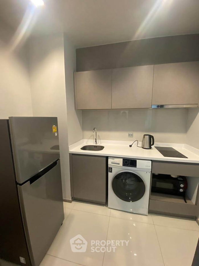 รูป คอนโด 1-ห้องนอน ที่ ไลฟ์ อโศก - พระราม 9 ใกล้ MRT พระราม 9 (ID 2113694) - รูปที่ 3/7