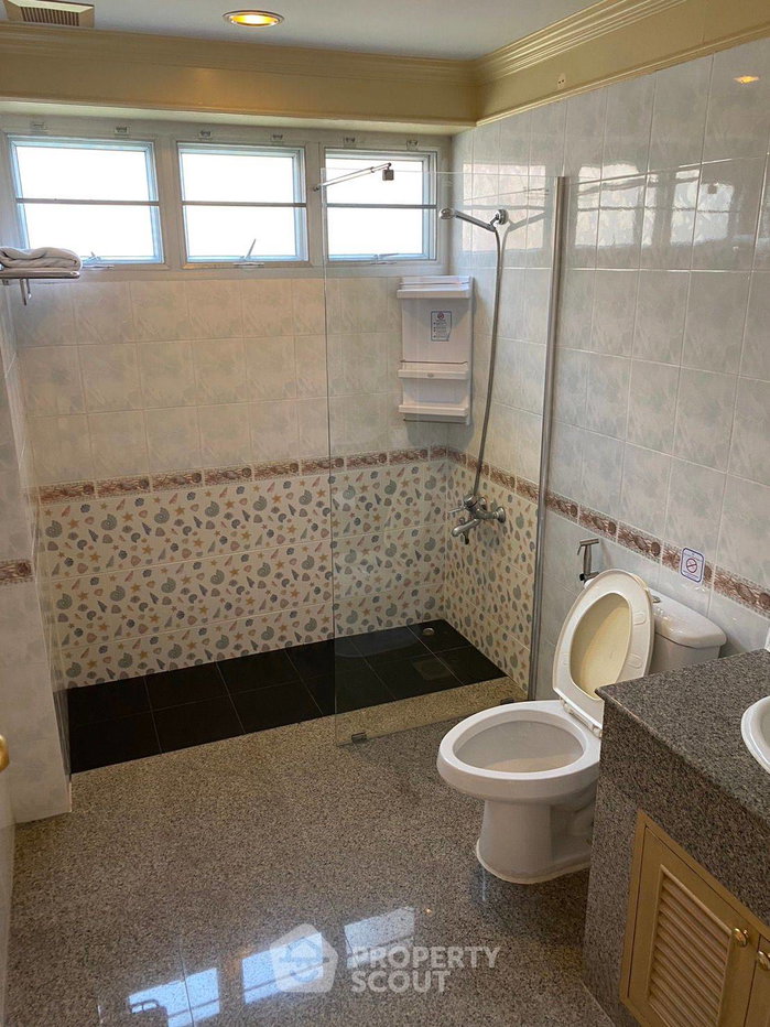 picture 1-BR Condo at Springfield Beach Condominium close to Cha-Am Beach (ID 1118979) - 4/10