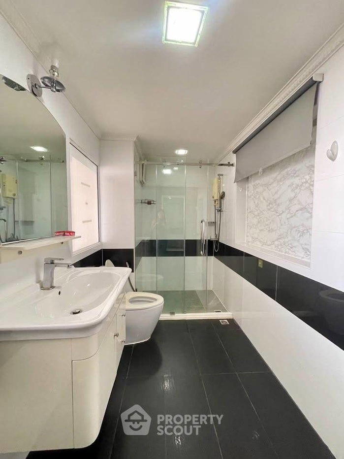 picture 2-BR Condo at Petch 9 Tower near BTS Ratchathewi (ID 2856208) - 28/29