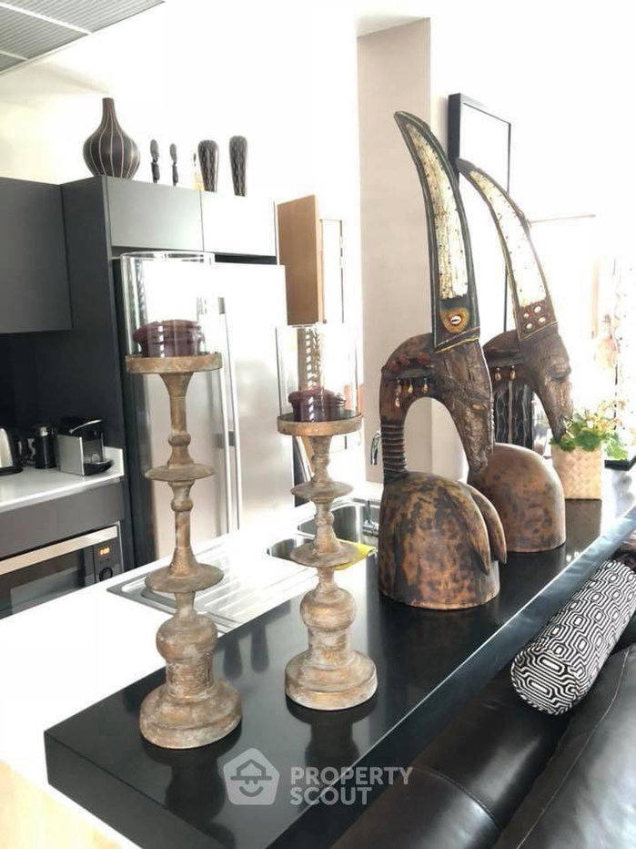 picture 3-BR Condo at Baan Lux - Sathon near MRT Khlong Toei (ID 2090680) - 5/10