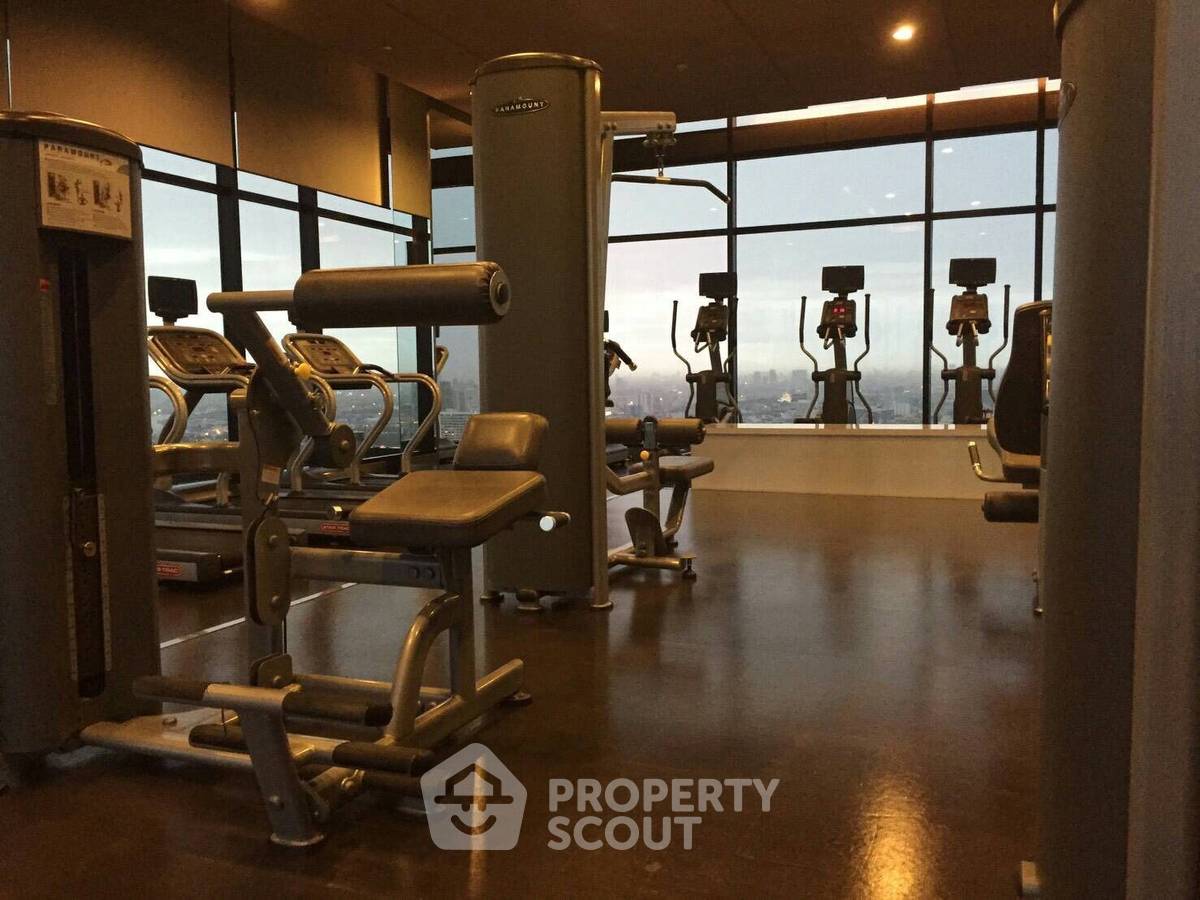 รูป คอนโด 3 ห้องนอน 120 ตร.ม. ที่ Urbano Absolute ใกล้ BTS กรุงธนบุรี 400 ม. (ID 682806) - รูปที่ 5/10