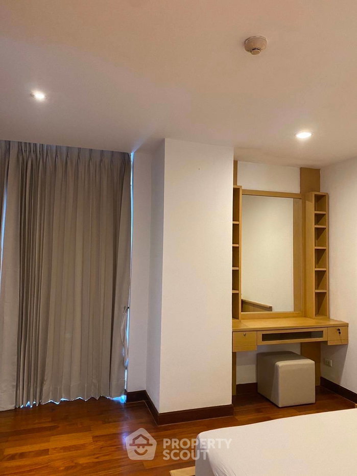 รูป คอนโด 2-ห้องนอน ที่ เออร์บานา สุขุมวิท 15 ใกล้ BTS นานา (ID 2836678) - รูปที่ 6/10