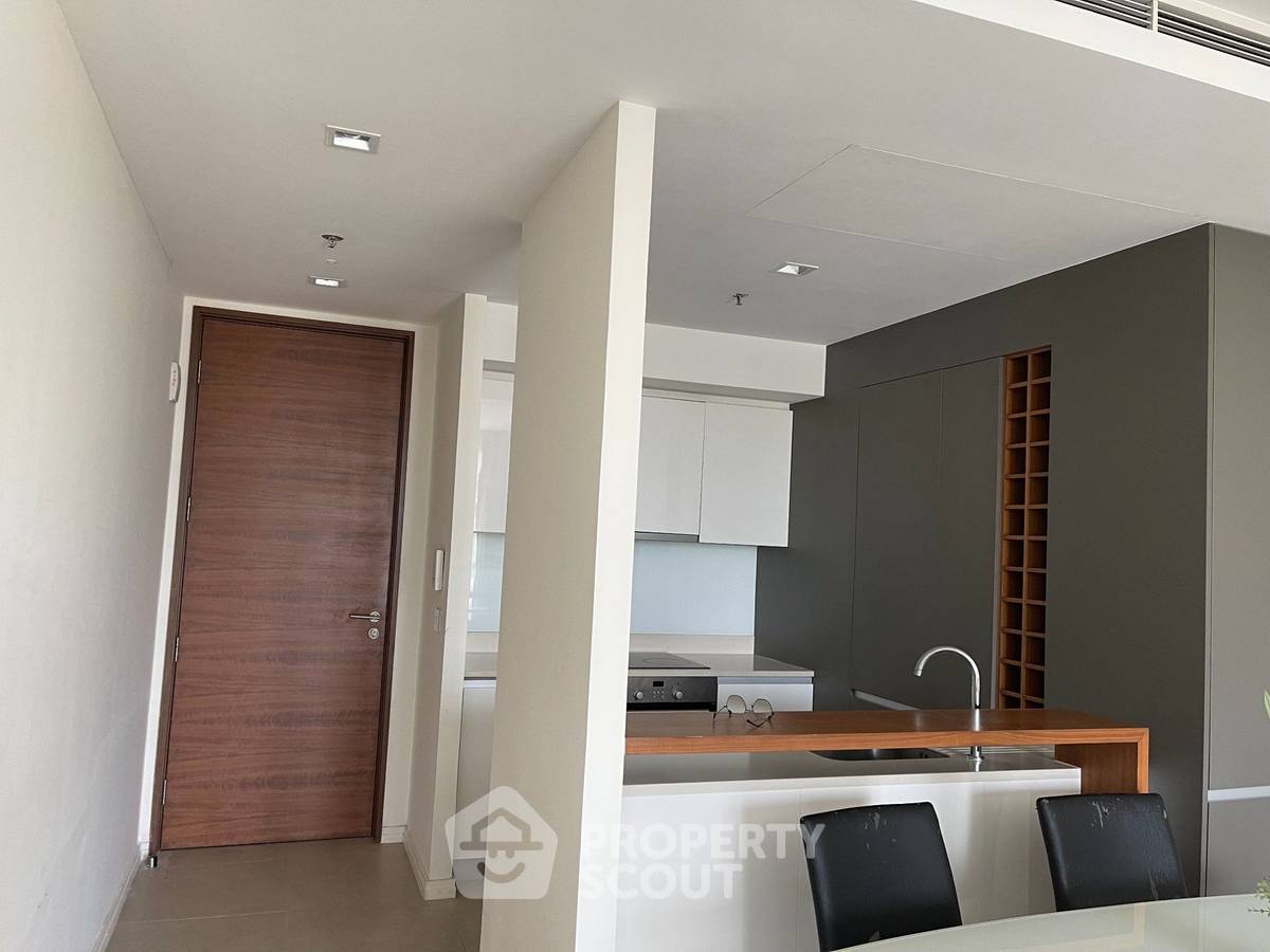 picture 1-BR 69 Sqm Condo For Sale The River Condominium Near BTS Saphan Taksin (ID 601961) - 5/12