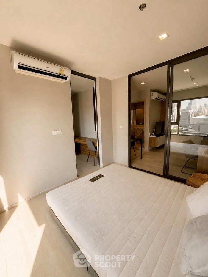 picture 19th-Floor 1-BR Condo In Life One Wireless Near BTS Phloen Chit (ID 2940538) - 3/9