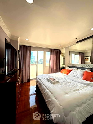 Condos for rent Nana Nuea Pier : 3-BR Condo at Wittayu Complex near BTS Phloen Chit (ID 1926731)