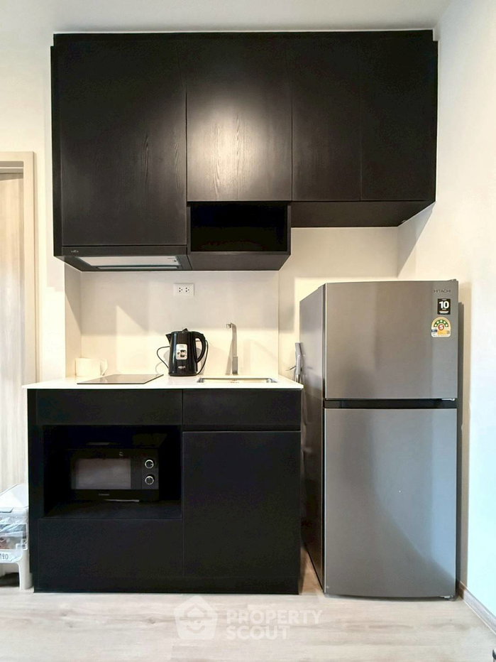 picture 1-BR Condo at Nue District R9 near MRT Phra Ram 9 (ID 2569370) - 10/15