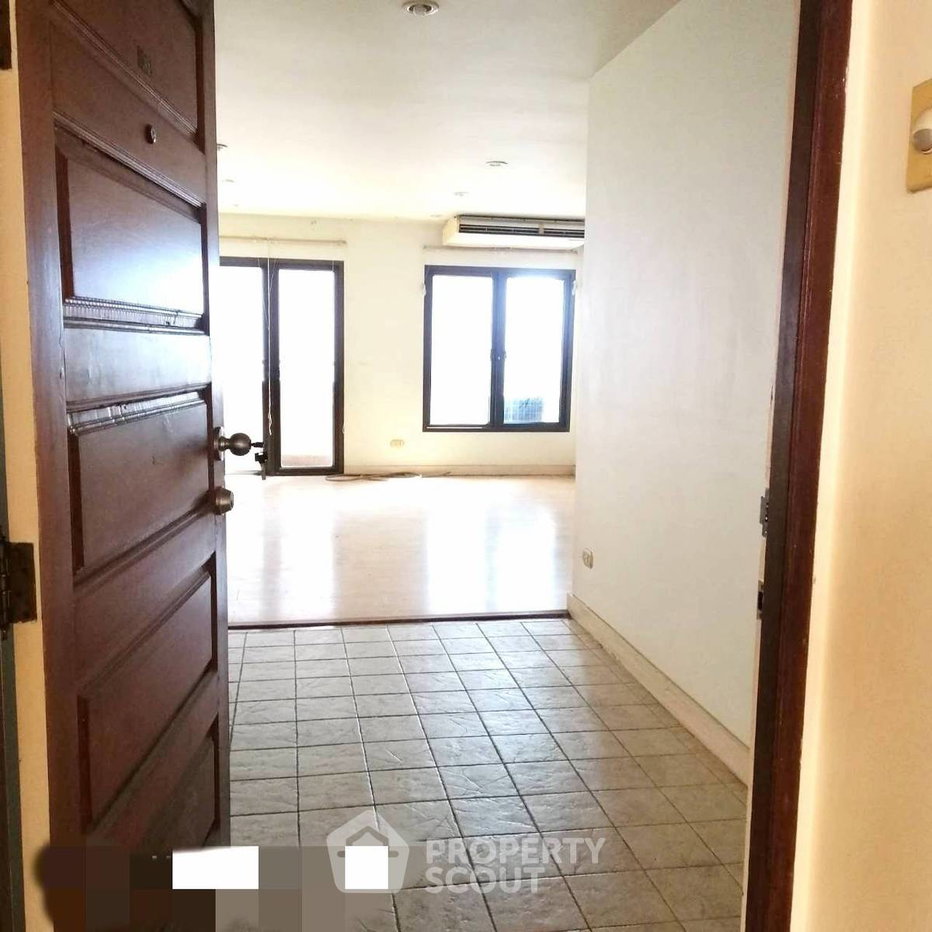 รูป คอนโด 3-ห้องนอน ที่ อารีย์ เพลส สุขุมวิท 26 ใกล้ BTS พร้อมพงษ์ (ID 2823477) - รูปที่ 36/40