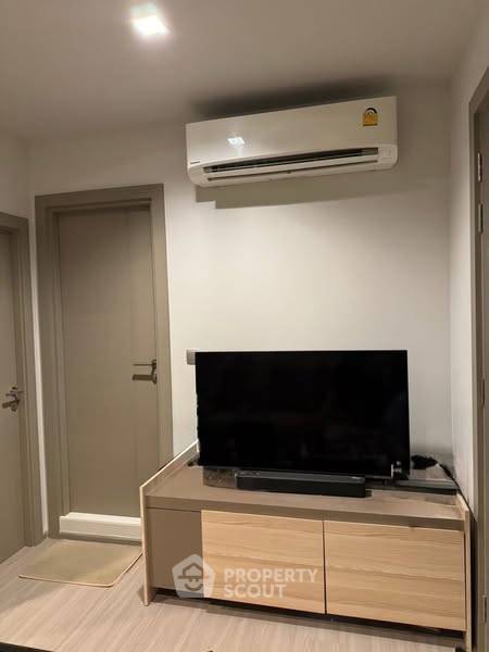 picture 1-BR Condo at Life Asoke - Rama 9 near MRT Phra Ram 9 (ID 2337749) - 3/7