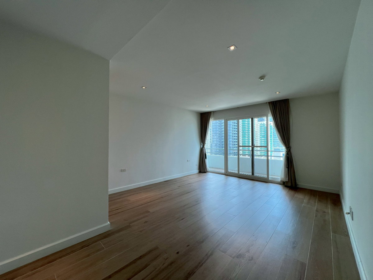 picture 3Bed Unit at Wattana Height near Terminal 21 - 23/30