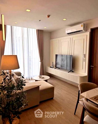 Condos for rent Sukumvit 39 : 3-BR Condo at Noble State 39 near BTS Phrom Phong (ID 2955500)