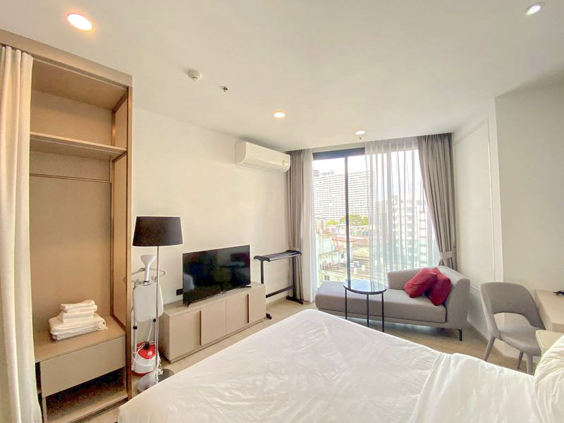 picture Edge Central Pattaya Condo for Sale Fully Furnished - 2/6