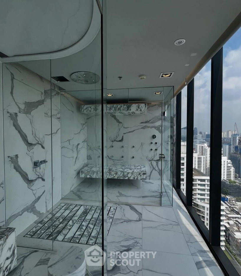 picture 2-BR Condo at Celes Asoke near MRT Sukhumvit (ID 2719977) - 1/6
