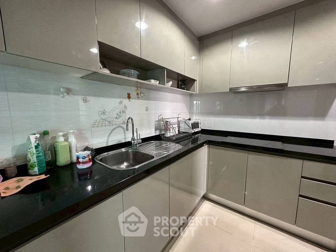 picture 2-BR Condo at Belle Grand Rama 9 near MRT Phra Ram 9 (ID 2328735) - 16/17