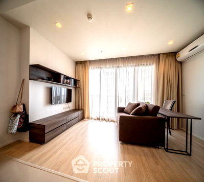 Condos for sale : 1-BR Condo at Quinn Condo Ratchada 17 near MRT Sutthisan (ID 1043149)