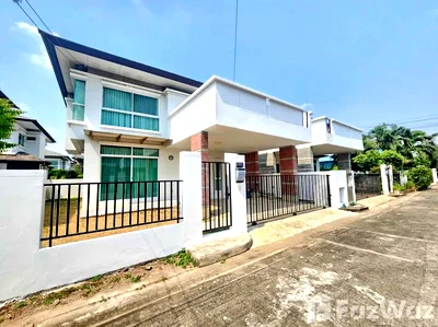 Houses for rent Bangkok : 4 bedrooms, 3 bathrooms Near Future Orange Line BTS 1857206
