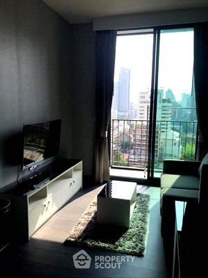 คอนโดให้เช่า : ใกล้ MRT Sukhumvit เพียง 200 ม. | 1 ห้องนอน The Edge Sukhumvit 23 (ID 1421395)