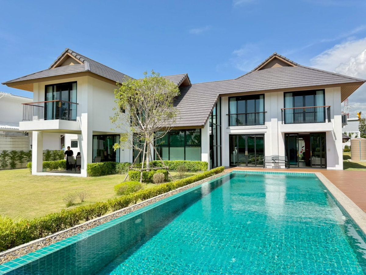 รูป 🌳🏠 ขายบ้านเดี่ยวหรูสไตล์ Modern Tropical พร้อมสวนกว้างและสระว่ายน้ำส่วนตัว - รูปที่ 3/42