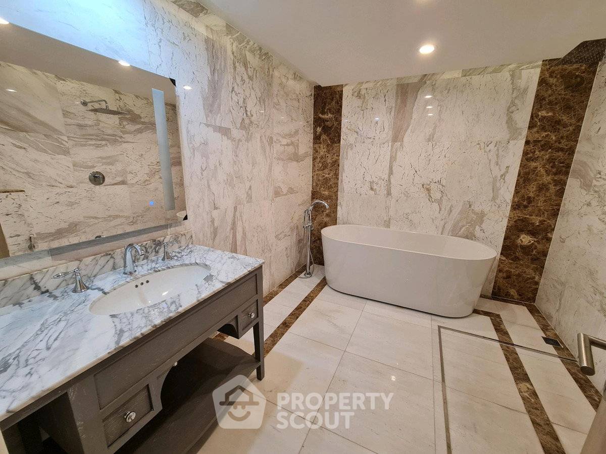 รูป คอนโด 4-ห้องนอน ที่ เอช สุขุมวิท 43 ใกล้ BTS พร้อมพงษ์ (ID 2829575) - รูปที่ 30/42