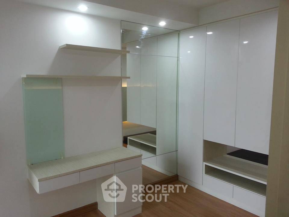 รูป ขายคอนโด 1 ห้องนอน ศุภาลัย พาร์ค อโศก รัชดา ชั้น 28 | ใกล้ MRT พระราม 9 (ID 665950) - รูปที่ 2/13