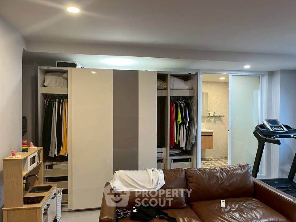 รูป คอนโด 7-ห้องนอน ที่ เฟิร์สทาวเวอร์ คอนโดมิเนียม ใกล้ BTS เพลินจิต (ID 2526123) - รูปที่ 9/20