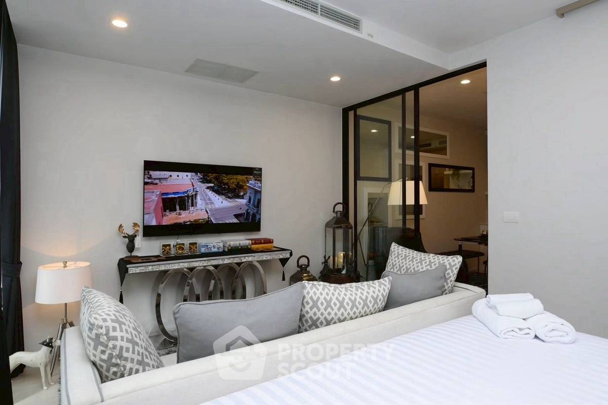 picture 1-BR Condo at Noble Ploenchit near BTS Phloen Chit (ID 2445942) - 4/16