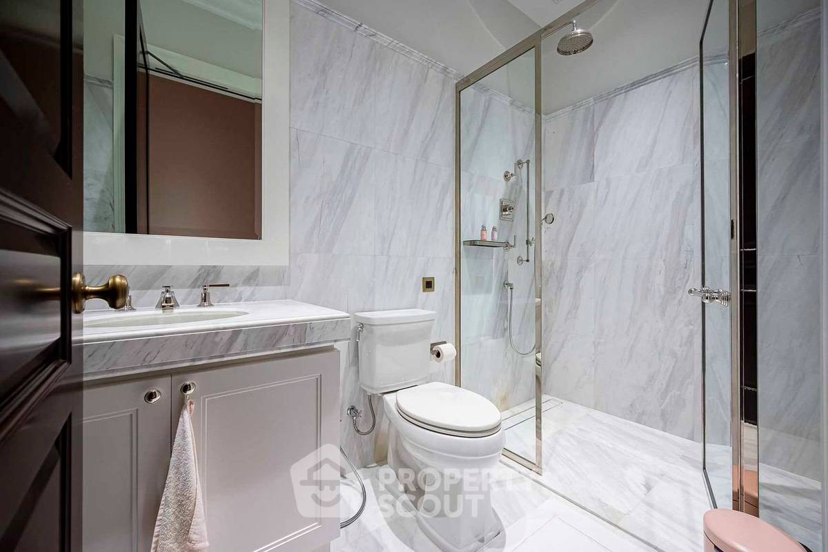 picture 3-BR Condo at 98 Wireless near BTS Phloen Chit (ID 2708869) - 18/18