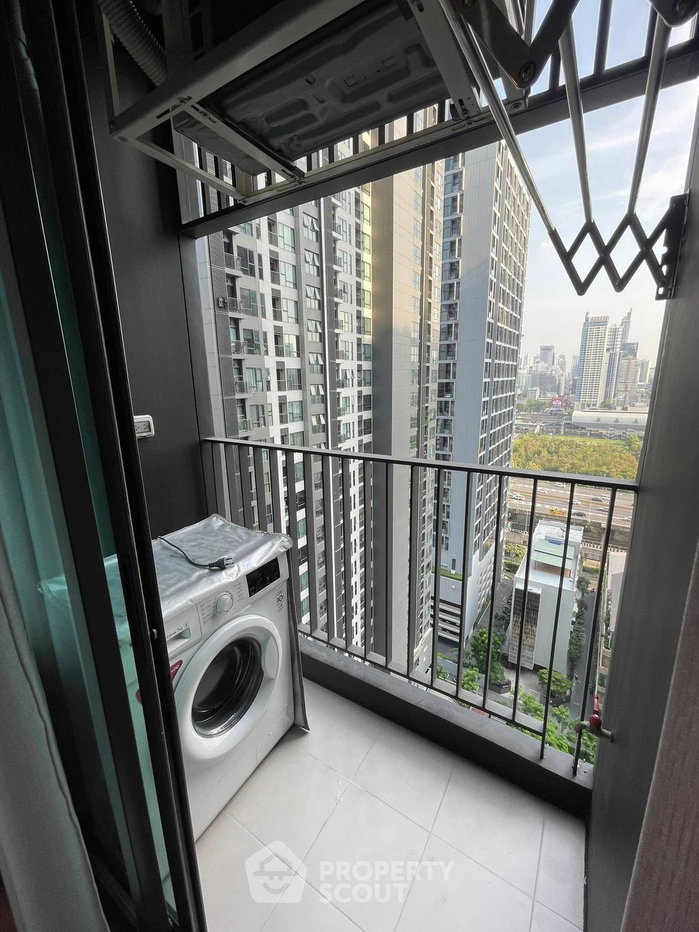picture Studio Condo at Life Asoke - Rama 9 near MRT Phra Ram 9 (ID 2242601) - 9/10