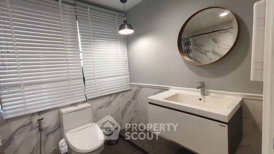 รูป คอนโด 3-ห้องนอน ที่ บ้านสวนเพชร คอนโดมิเนียม ใกล้ BTS พร้อมพงษ์ (ID 2958462) - รูปที่ 3/9