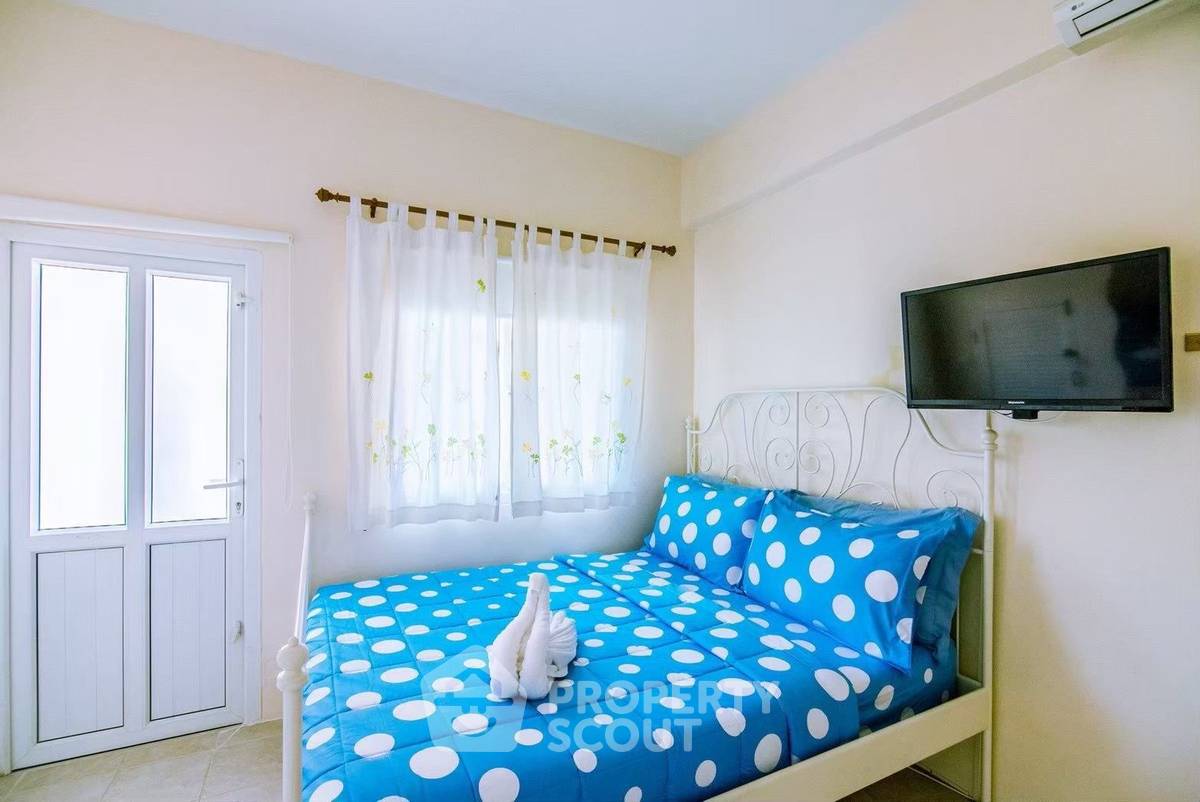 รูป วิลล่า 4-ห้องนอน ที่ บ้านฟ้าริมหาด ใกล้ เมืองพัทยา (ID 2155352) - รูปที่ 8/12