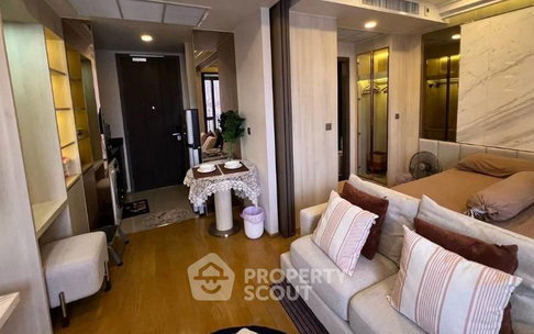 คอนโด 1 ห้องนอน ที่ แอชตัน จุฬา สีลม ใกล้ MRT สามย่าน 100 ม. (ID 2682594)
