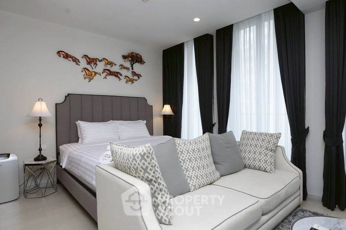picture 1-BR Condo at Noble Ploenchit near BTS Phloen Chit (ID 2449123) - 2/18