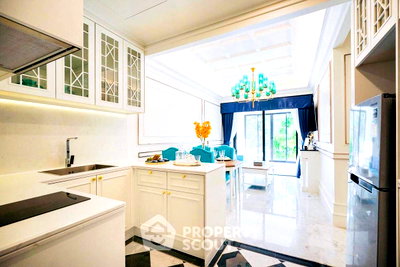 Condos for sale : 2-BR 50 Sqm Condo Ocean Horizon Beachfront Pattaya (ID 1008084)