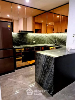 Condos for rent : 35th-Floor 1-BR 52 Sqm Noble Ploenchit, 100m to BTS Phloen Chit (ID 2648674)
