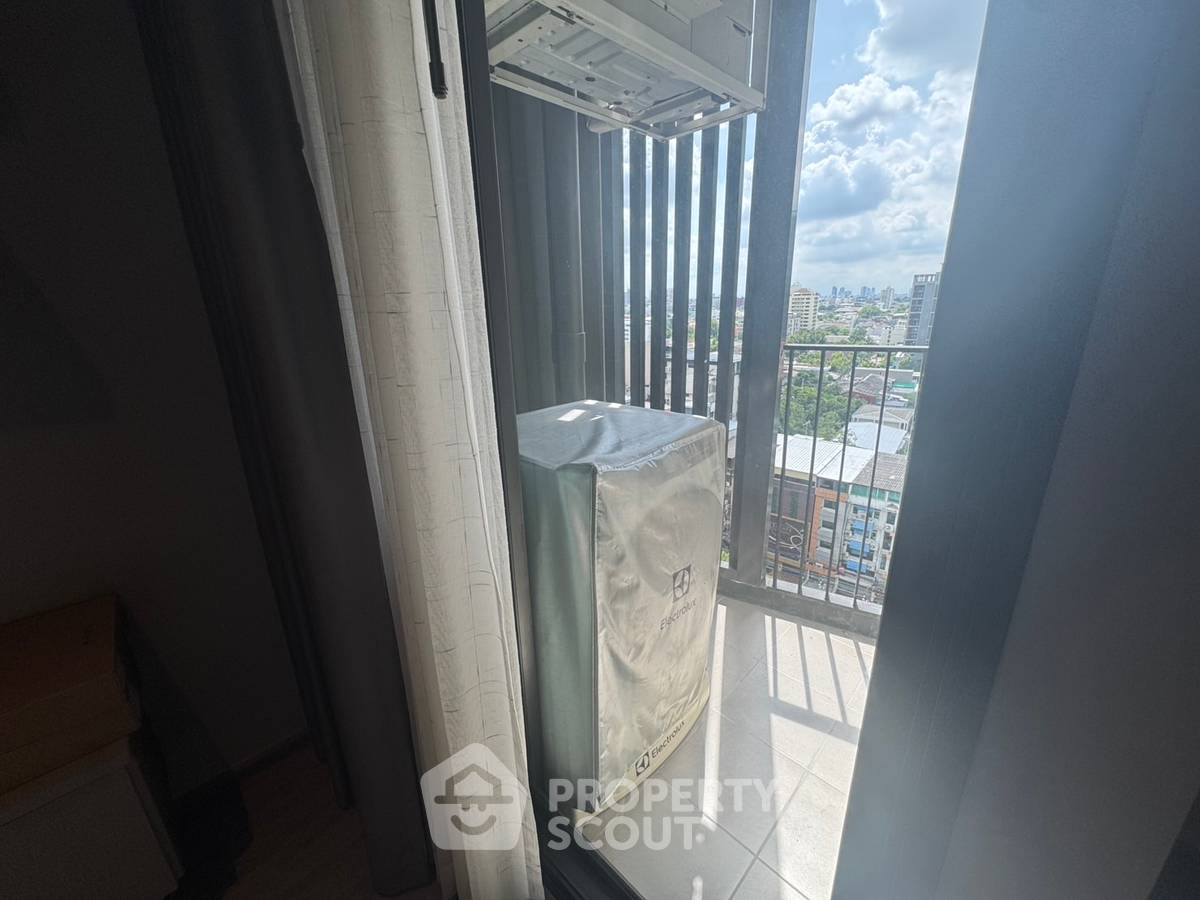 picture Studio Condo at Rhythm Ekkamai near BTS Ekkamai (ID 2366873) - 6/9