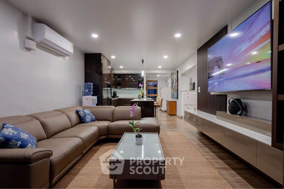 picture 2-BR Condo At Milford Paradise, 15th Floor, 96 Sqm (ID 1869737) - 1/19