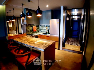 Condos for sale : 2-BR Condo In Nusa State Tower, 400m To BTS Saphan Taksin (ID 402344)