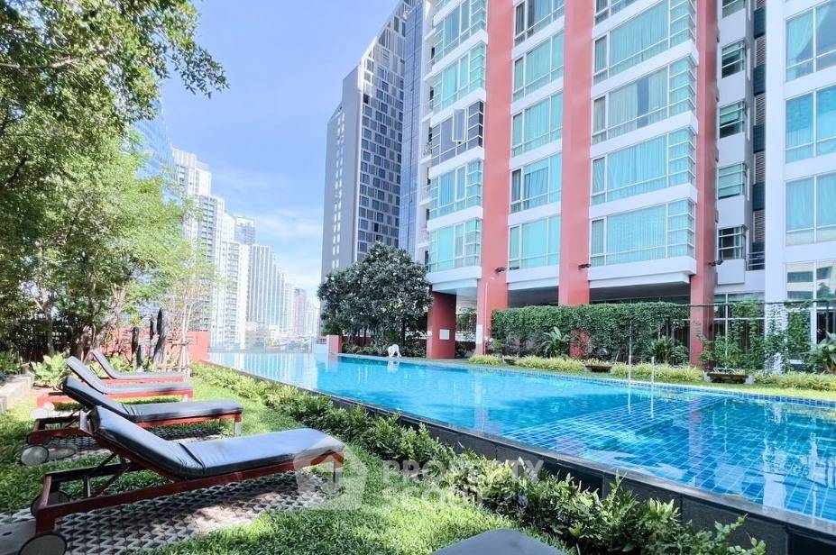 picture 2-BR Condo at Fullerton Sukhumvit near BTS Ekkamai (ID 1917451) - 2/10
