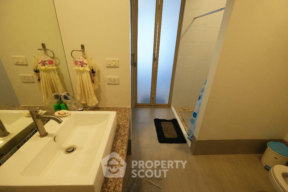 picture 1-BR Condo, The Sea Condominium 1, Sam Roi Yot (4th-Floor) (ID 1609689) - 12/18