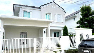 Houses for rent : 3-BR House at Chaiyapruek Bangna Km 15 in Bang Chalong (ID 2957384)