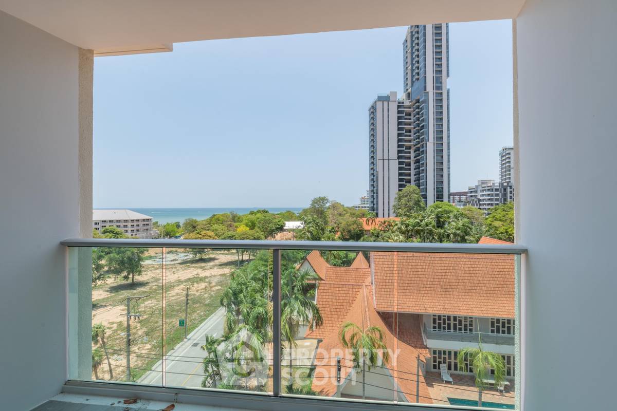 picture 1-BR Condo at Elegance @ Cosy Beach Pattaya close to Phratamnak (ID 1465313) - 2/12
