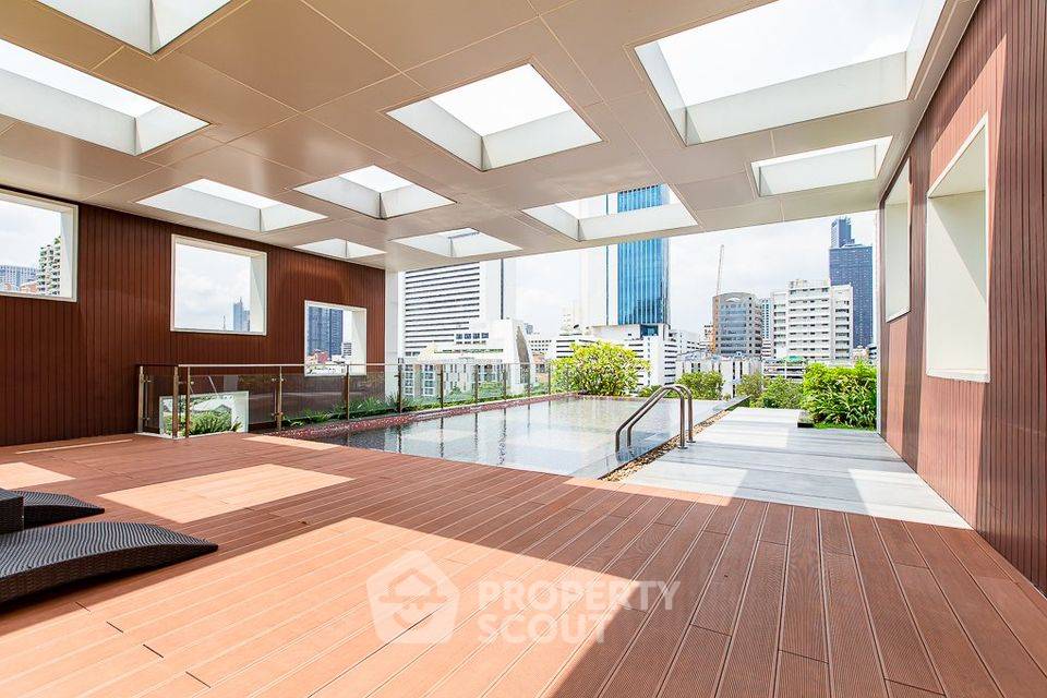 picture 1-BR 33 Sqm Condolette Light Convent, 300m to BTS Sala Daeng (ID 725462) - 10/12