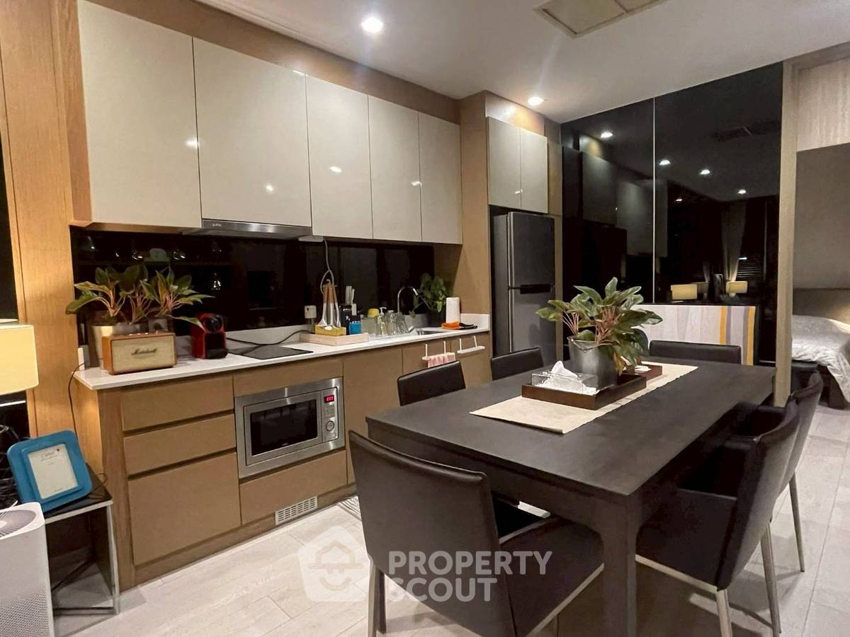 picture 2-BR Condo at Noble Ploenchit near BTS Phloen Chit (ID 2254251) - 4/12