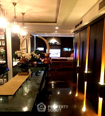 ขายคอนโด : คอนโด 3 ห้องนอน 267 ตร.ม. ขาย The Lanai Sathorn ใกล้ MRT คลองเตย (ID 2873538)