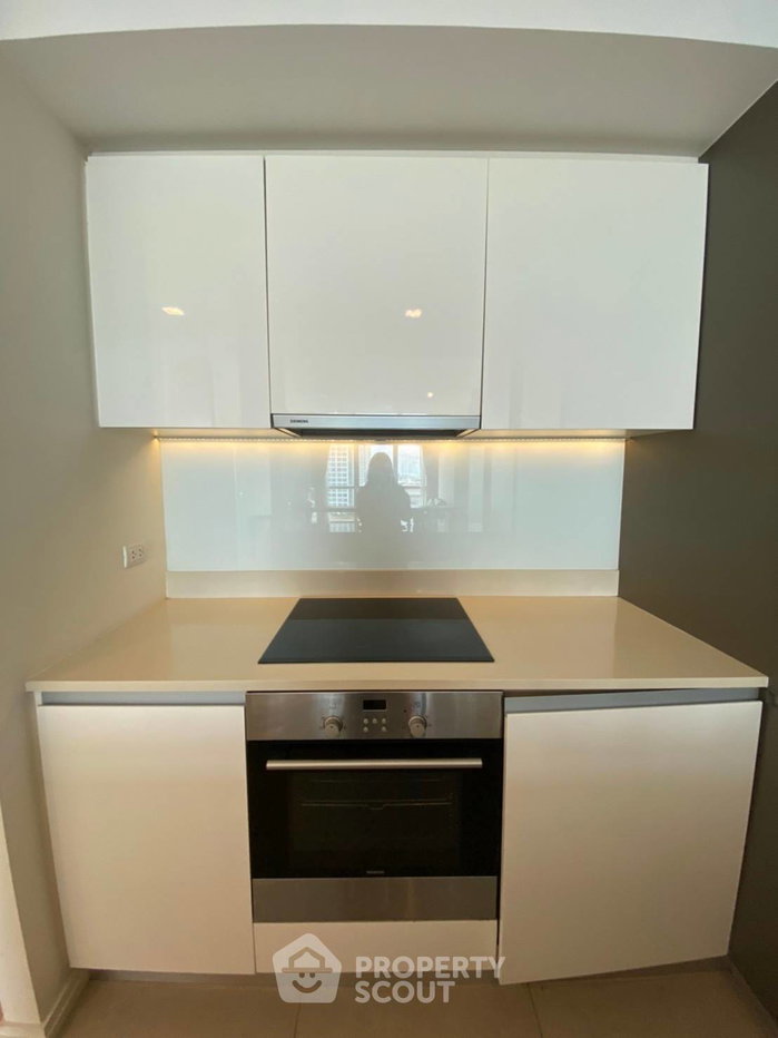 picture Great Value 1-BR At The River Condominium Near BTS Saphan Taksin (ID 545777) - 6/15