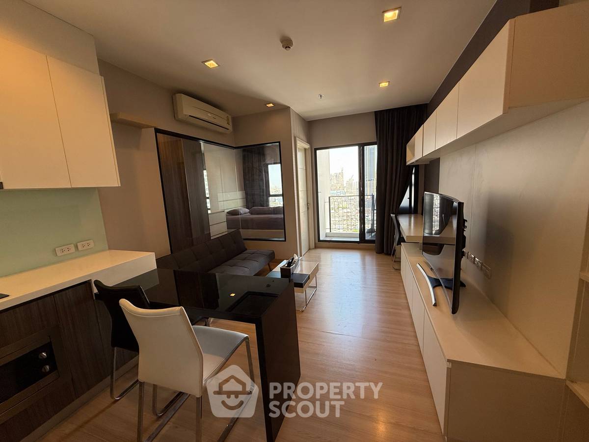 รูป คอนโด 1 ห้องนอน 38 ตร.ม. ชั้นสูง 22 ใน Urbano Absolute ใกล้ BTS กรุงธนบุรี 400 ม. (ID 2133503) - รูปที่ 1/5